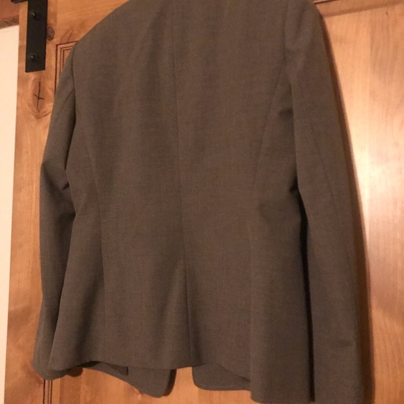 Beautiful Antonio Melanie suit - Picture 4 of 8